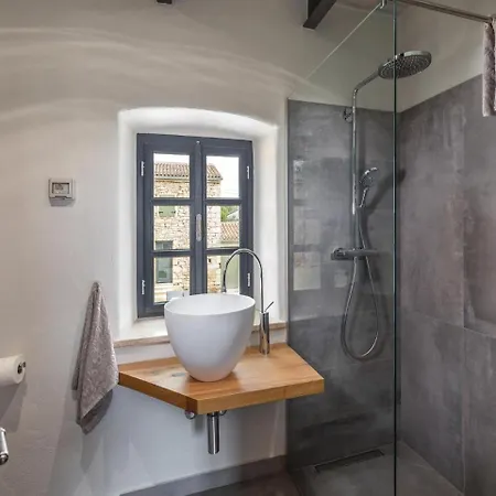Four Bedroom Holiday In *