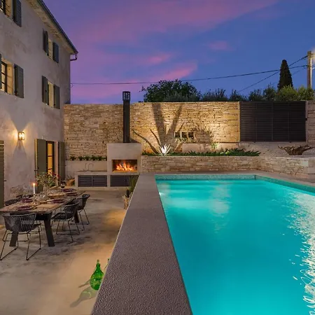 Four Bedroom Holiday In Holiday home